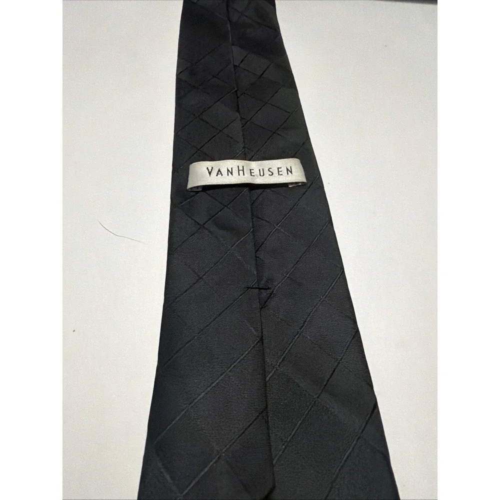 Van Heusen Mens Tie Black Tonal Grid Diamond Pattern Formal Business Necktie